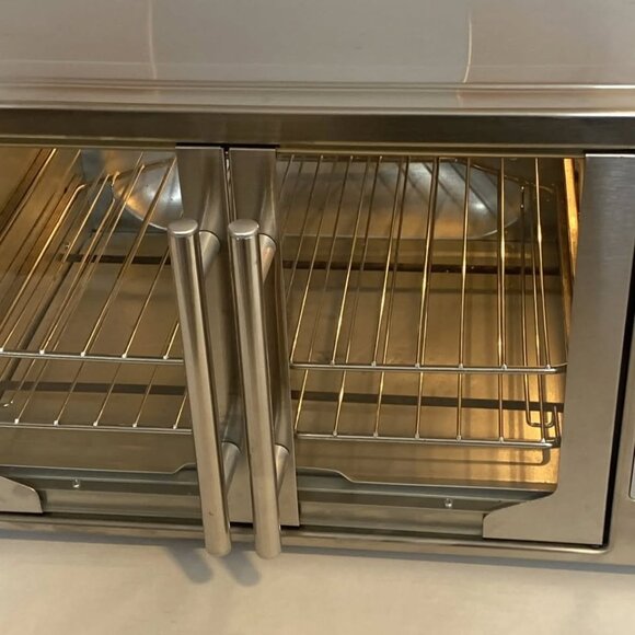 Oster Extra Large Single Pull French Door Silver Turbo Convection Toaster Oven - Picture 2 of 9